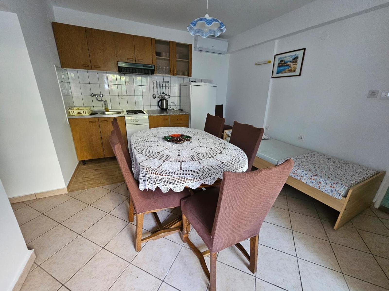 Studios Dolcek Krvavica Exteriör bild